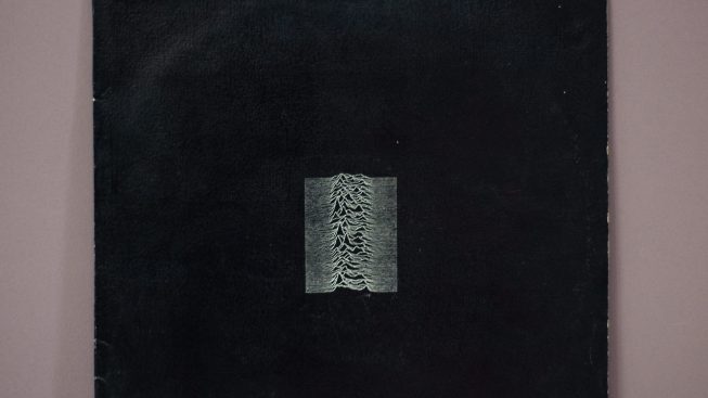 unkow-pleasures-joy-division-peter-saville.jpg