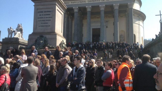 funerale-serena-saracino.jpg