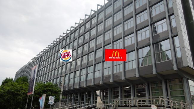 palazzo-nuovo-universita-burger-king-mcdonalds-qp