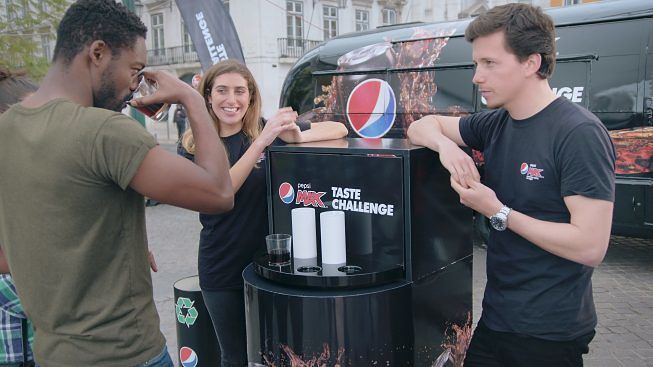 Pepsi-MAX-Taste-Challenge-Hero-shot
