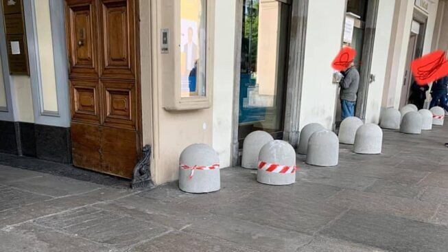 panettoni-cemento-piazza-statuto-torino