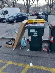 bidone rifiuti carta torino