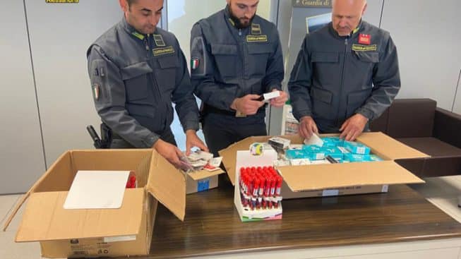 sequestro-cartoleria-tortona