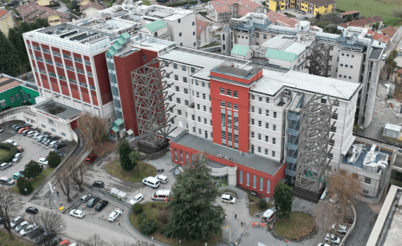 https://www.quotidianopiemontese.it/wp-content/uploads/2024/02/Ospedale-Agnelli-Pinerolo-torri-dissipative-577x354.png