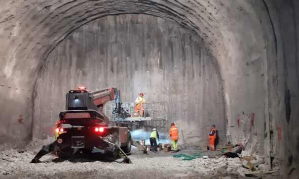 https://www.quotidianopiemontese.it/wp-content/uploads/2025/01/tunnel-tenda-bis-590x354.jpg
