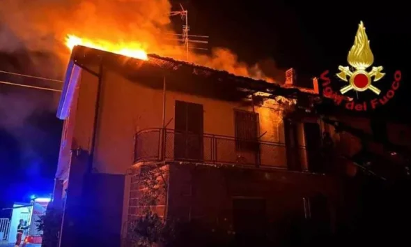 https://www.quotidianopiemontese.it/wp-content/uploads/2025/05/incendio-vercelli-590x354.webp