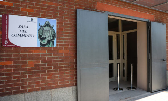 https://www.quotidianopiemontese.it/wp-content/uploads/2025/06/20250627_SaladelCommiato_Cimitero-Parco-Torino-3-590x354.jpg