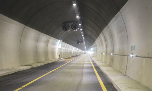 https://www.quotidianopiemontese.it/wp-content/uploads/2025/06/tunnel-tenda-nuovo-590x354.jpg