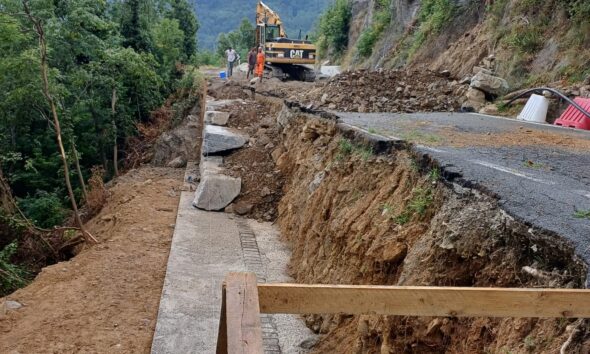 https://www.quotidianopiemontese.it/wp-content/uploads/2025/07/cantiere_SP_74_Chiaverano_06_2025_1-e1752762434526-590x354.jpeg