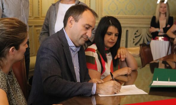 https://www.quotidianopiemontese.it/wp-content/uploads/2025/07/lorusso-registra-mamme-omogenitoriali-e1753892105573-590x354.jpg