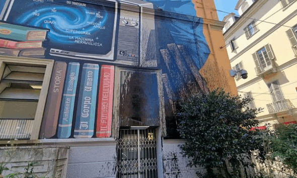 https://www.quotidianopiemontese.it/wp-content/uploads/2025/07/sede-rai-torino-imbratttata-590x354.png