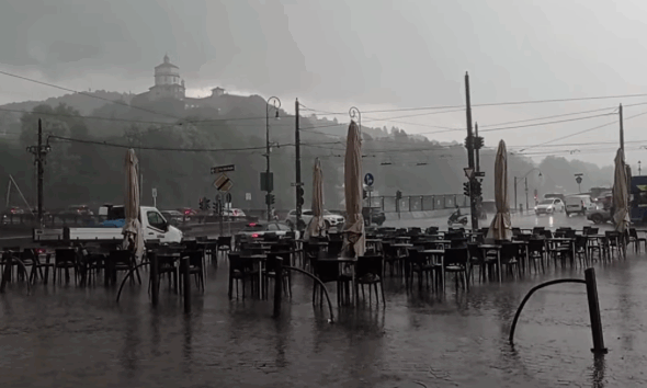 https://www.quotidianopiemontese.it/wp-content/uploads/2025/07/temporale-torino-590x354.png