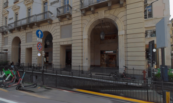 https://www.quotidianopiemontese.it/wp-content/uploads/2025/11/piazza-castello-parcheggio-590x354.png
