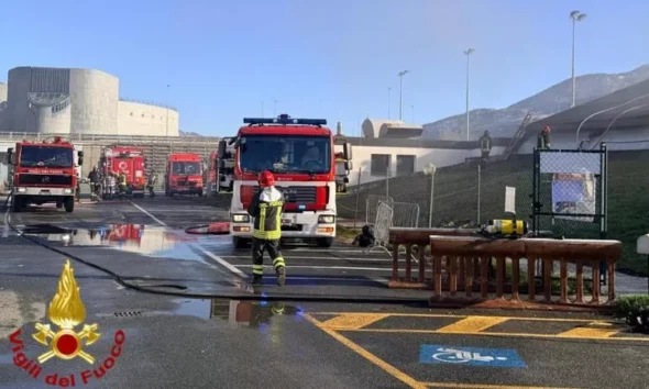 https://www.quotidianopiemontese.it/wp-content/uploads/2025/12/incendio-piscina-susa.jpg-590x354.webp