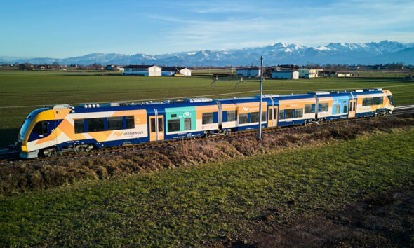 https://www.quotidianopiemontese.it/wp-content/uploads/2025/12/treno_Arenaways-590x354.jpg
