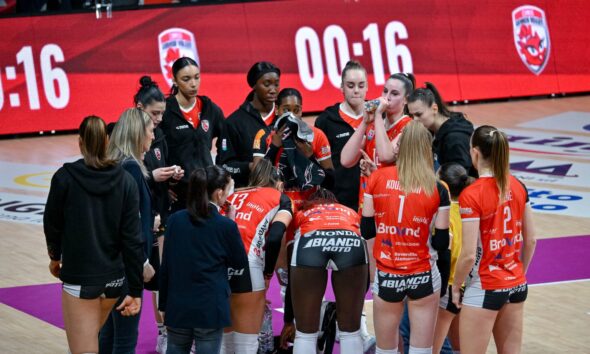 https://www.quotidianopiemontese.it/wp-content/uploads/2026/02/cuneo-volley-590x354.jpg