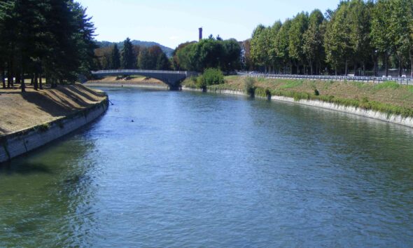 https://www.quotidianopiemontese.it/wp-content/uploads/2026/04/Canale_cavour_a_chivasso-590x354.jpg