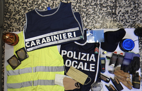 https://www.quotidianopiemontese.it/wp-content/uploads/2026/04/polizia-finti-carabinieri-truffa-552x354.png