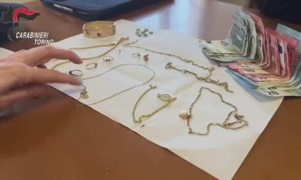 https://www.quotidianopiemontese.it/wp-content/uploads/2026/04/truffa-finto-carabiniere-gioielli-e-contanti-590x354.jpeg