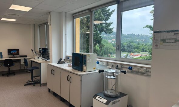 https://www.quotidianopiemontese.it/wp-content/uploads/2026/05/Biosafety-Lab-590x354.jpeg