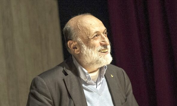 https://www.quotidianopiemontese.it/wp-content/uploads/2026/05/Carlo-Petrini-590x354.jpg