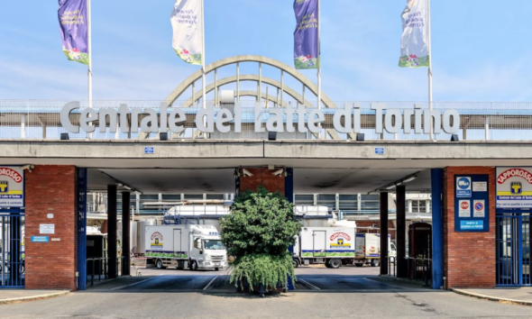 https://www.quotidianopiemontese.it/wp-content/uploads/2026/05/centrale-latte-torino-590x354.png