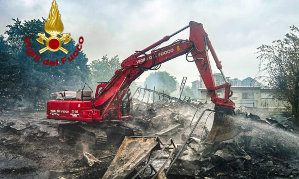 https://www.quotidianopiemontese.it/wp-content/uploads/2026/05/incendio-grugliasco-3-590x354.jpg