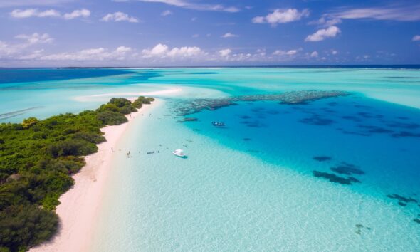 https://www.quotidianopiemontese.it/wp-content/uploads/2026/05/maldive-pixabay-590x354.jpg