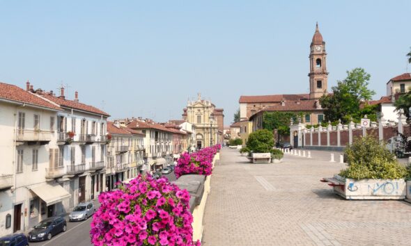 https://www.quotidianopiemontese.it/wp-content/uploads/2026/06/Bra-panorama-590x354.jpg