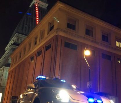 https://www.quotidianopiemontese.it/wp-content/uploads/2026/06/polizia-notte-mole-torino-418x354.jpg