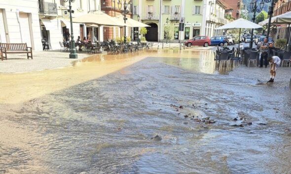 https://www.quotidianopiemontese.it/wp-content/uploads/2026/06/rottura-tubo-dellacqua-chivasso-590x354.jpg