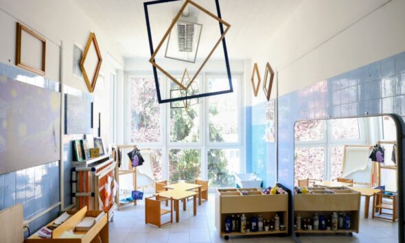 https://www.quotidianopiemontese.it/wp-content/uploads/2026/06/scuola-Perempruner-inaugurazione-2-590x354.jpeg