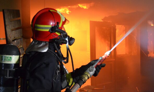 https://www.quotidianopiemontese.it/wp-content/uploads/2026/07/Vigili_del_Fuoco_Incendio-590x354.jpg