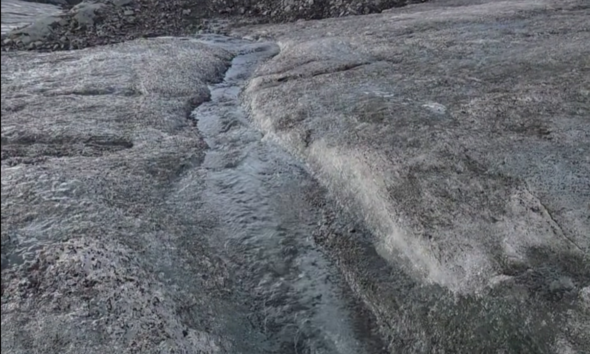 https://www.quotidianopiemontese.it/wp-content/uploads/2026/08/fusione-ghiacciao-rocciamelone-590x354.png