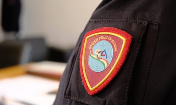 https://www.quotidianopiemontese.it/wp-content/uploads/2026/08/polizia-divisione-anticrimine-590x354.jpg