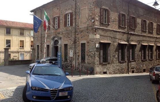 https://www.quotidianopiemontese.it/wp-content/uploads/2026/08/polizia-ivrea-555x354.jpg