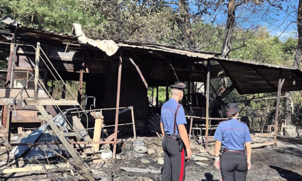 https://www.quotidianopiemontese.it/wp-content/uploads/2026/09/Arquata-Scrivia-incendio-590x354.jpg