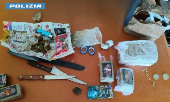 https://www.quotidianopiemontese.it/wp-content/uploads/2026/09/droga-polizia-torino-590x354.png