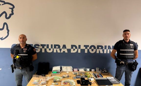 https://www.quotidianopiemontese.it/wp-content/uploads/2026/09/polizia-di-Torino-spaccio-di-droga-sequestro-577x354.jpg