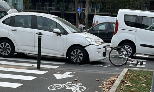 https://www.quotidianopiemontese.it/wp-content/uploads/2026/09/scontro-auto-bici-torino-590x354.png