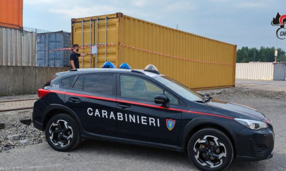 https://www.quotidianopiemontese.it/wp-content/uploads/2026/10/sequestro-container-590x354.jpg